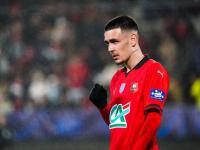 三亿体育体育亚洲官网-里昂客场逆转战平蒙彼利埃，保持不败纪录