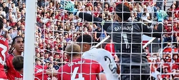 三亿体育体育地址-包含曼联客场逆袭成功，实力超群的词条