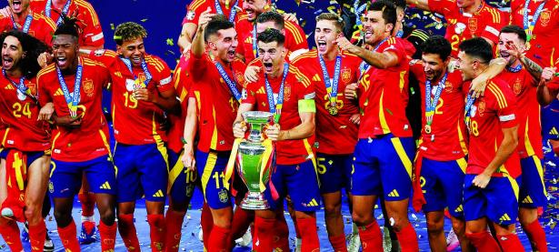 三亿体育体育网页版登录入口-包含欧洲杯赛事场面火爆，球员表现亮眼的词条