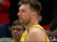 三亿体育体育vip注册-爵士客场逆转公牛，东契奇全场32分