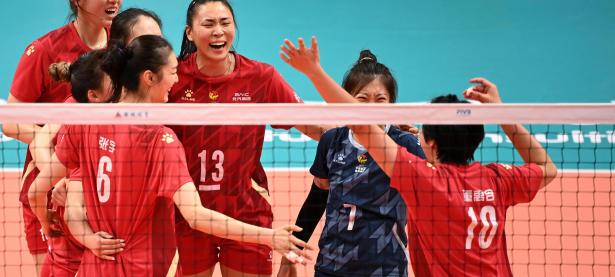 三亿体育体育入口-关键时刻球员挺身而出，为球队锁定胜利的简单介绍