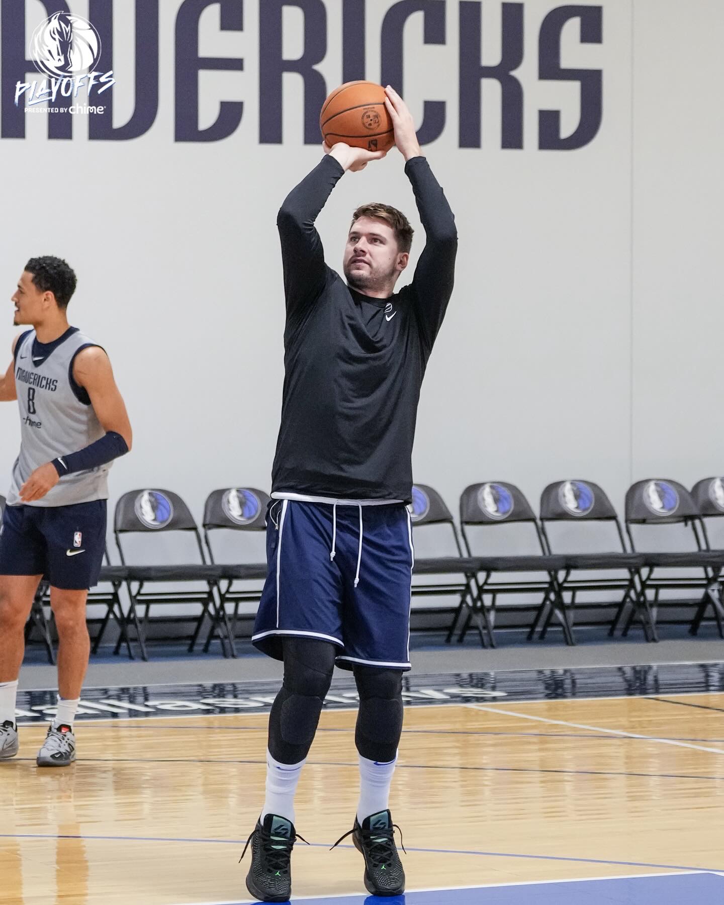 NBA球队备战总决赛,独行侠队斗志昂扬 NBA球队备战总决赛,独行侠队斗志昂扬