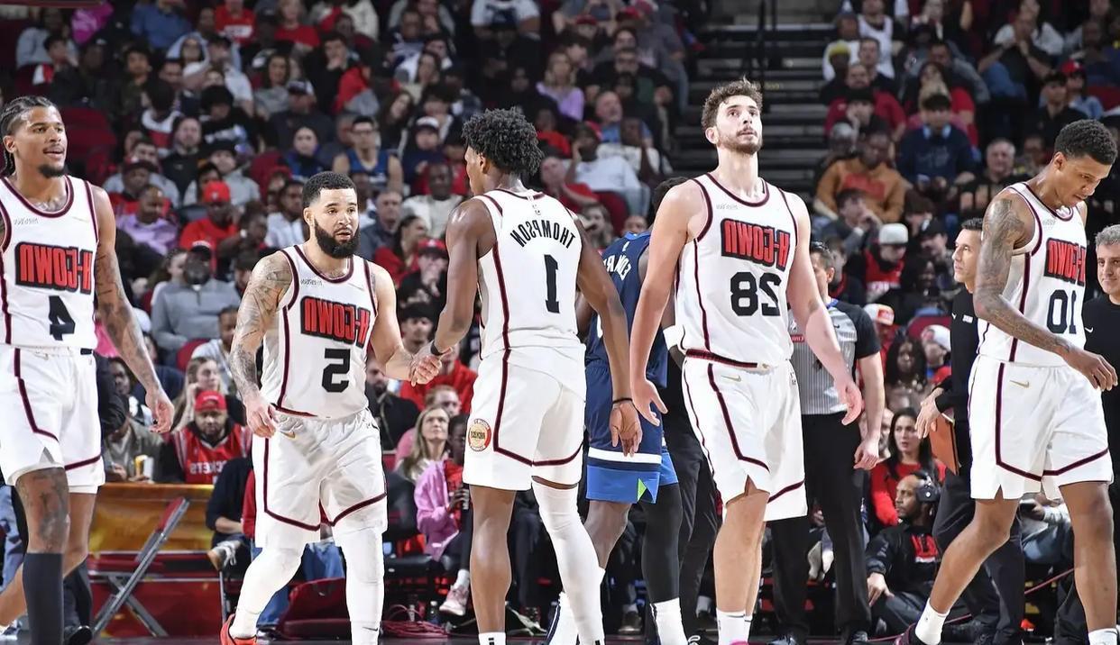 关于火箭新赛季换帅引发球迷热议,球队未来如何发展?的信息 关于火箭新赛季换帅引发球迷热议,球队未来如何发展?的信息