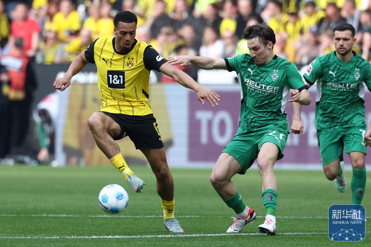 包含门兴格拉德巴赫遭遇连败,成绩下滑陷入降级区风险的词条 包含门兴格拉德巴赫遭遇连败,成绩下滑陷入降级区风险的词条