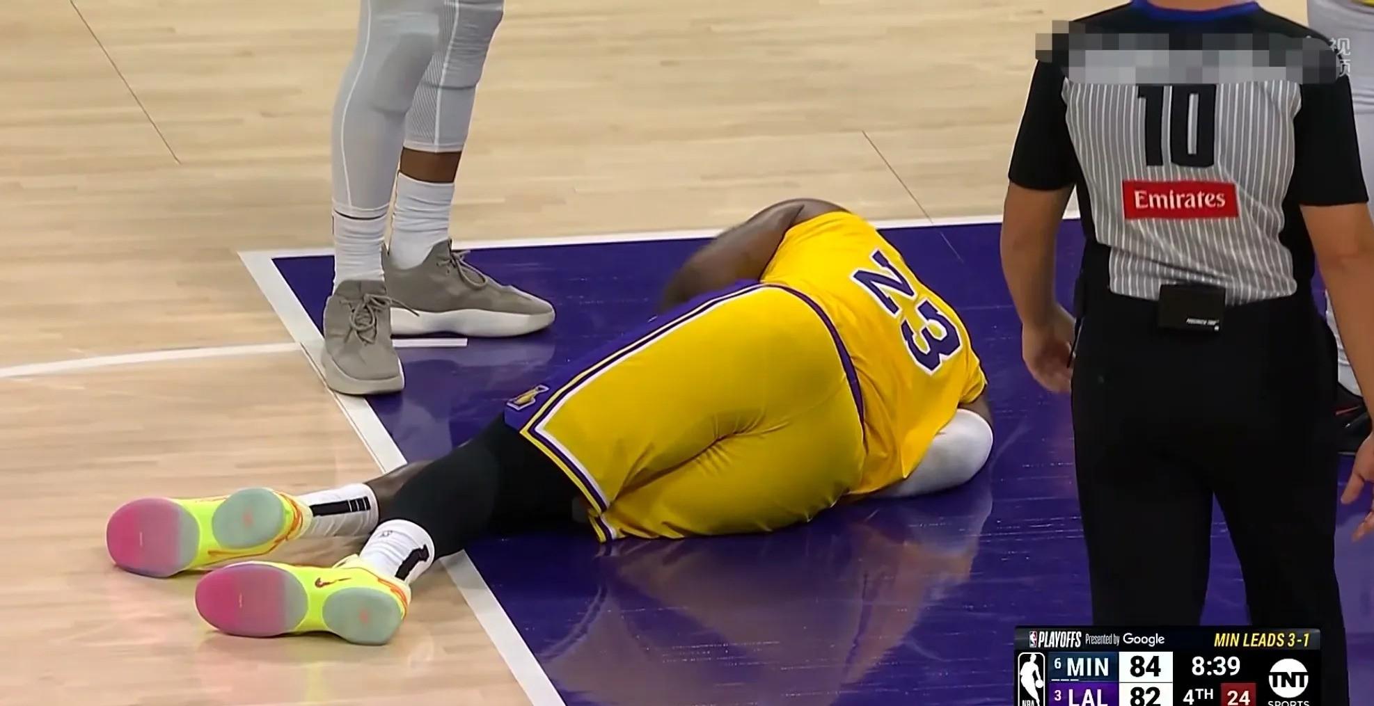 湖人主场告负火箭,詹姆斯难以拯救的简单介绍 湖人主场告负火箭,詹姆斯难以拯救的简单介绍