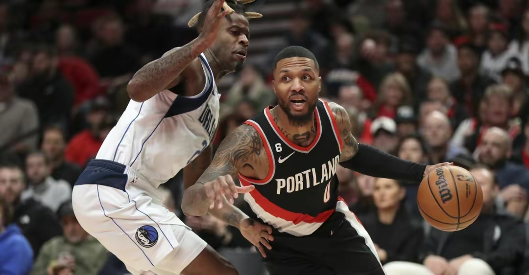 拓荒者逆转太阳,利拉德砍下40分 拓荒者逆转太阳,利拉德砍下40分