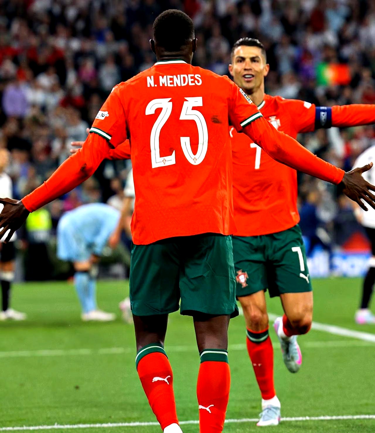 波兰国脚破门,力夺欧国联胜利 波兰国脚破门,力夺欧国联胜利